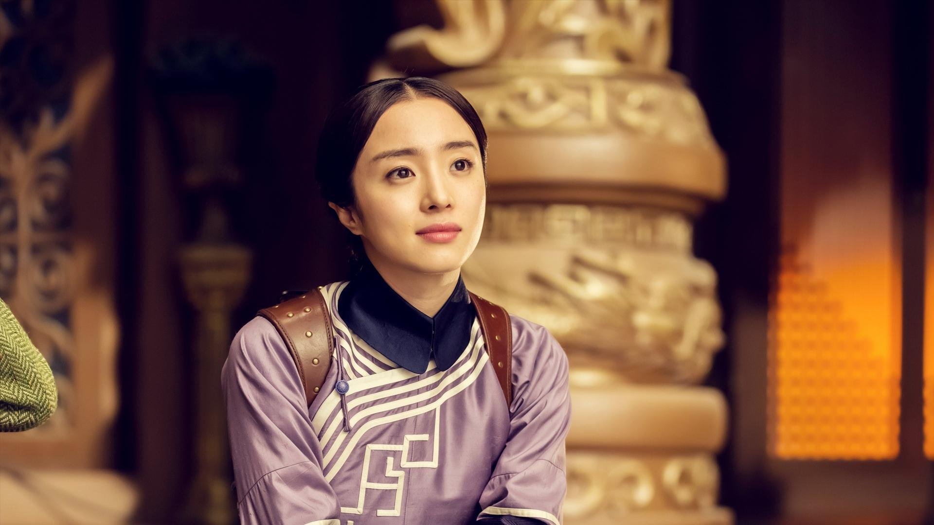 爱游戏平台-保龄球公开赛：精准滚动制胜，保龄球现场