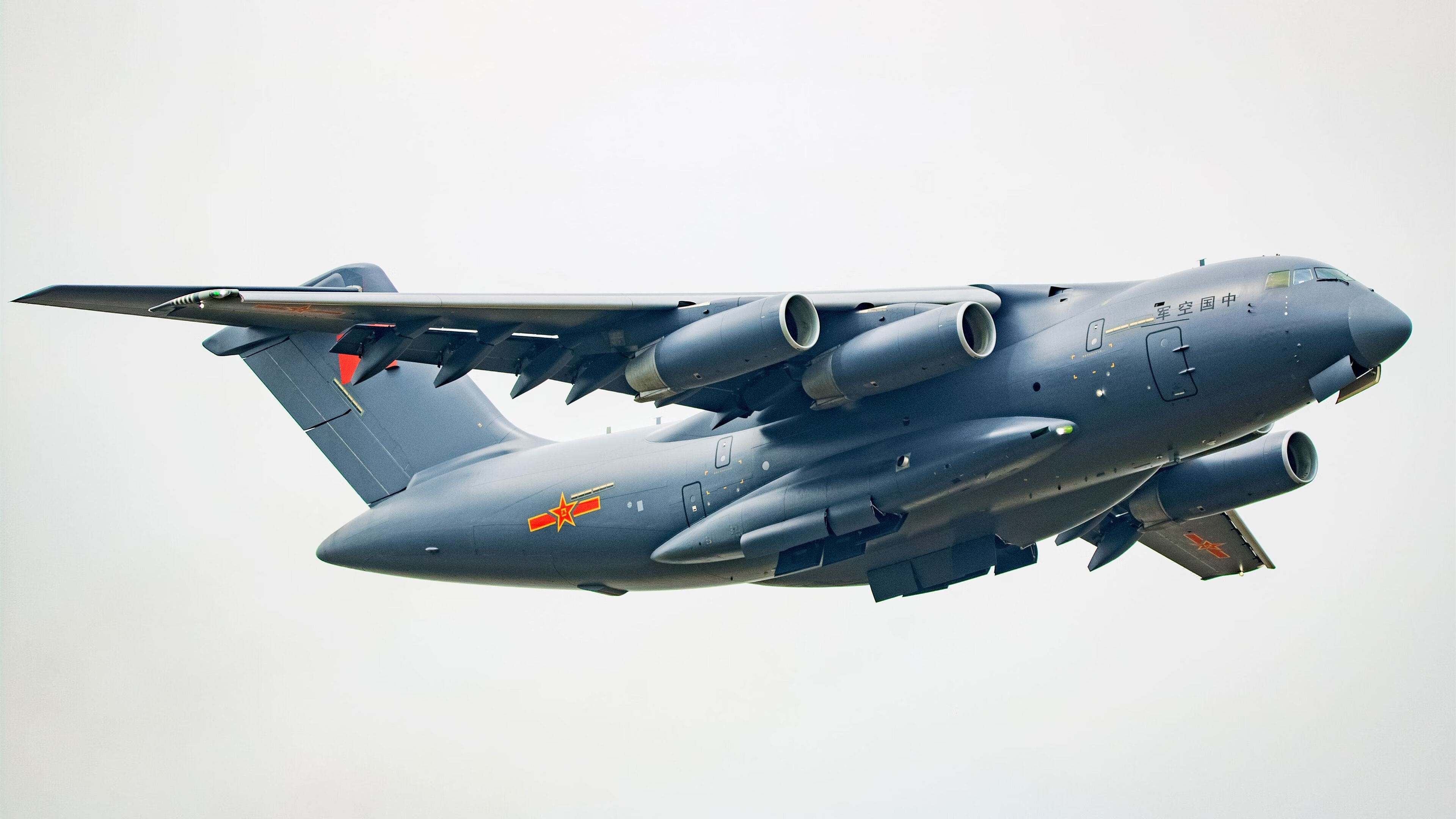 爱游戏官方网站-德甲多队增强赛场服务设施，提升观赛体验，德甲场地