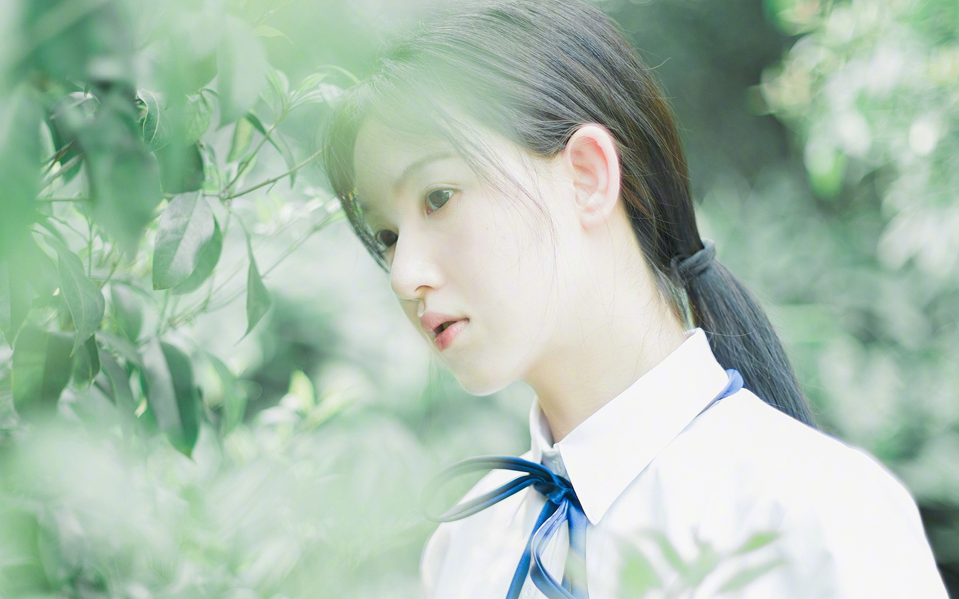 双前腰回撤提供更多出球角度,双前腰实况